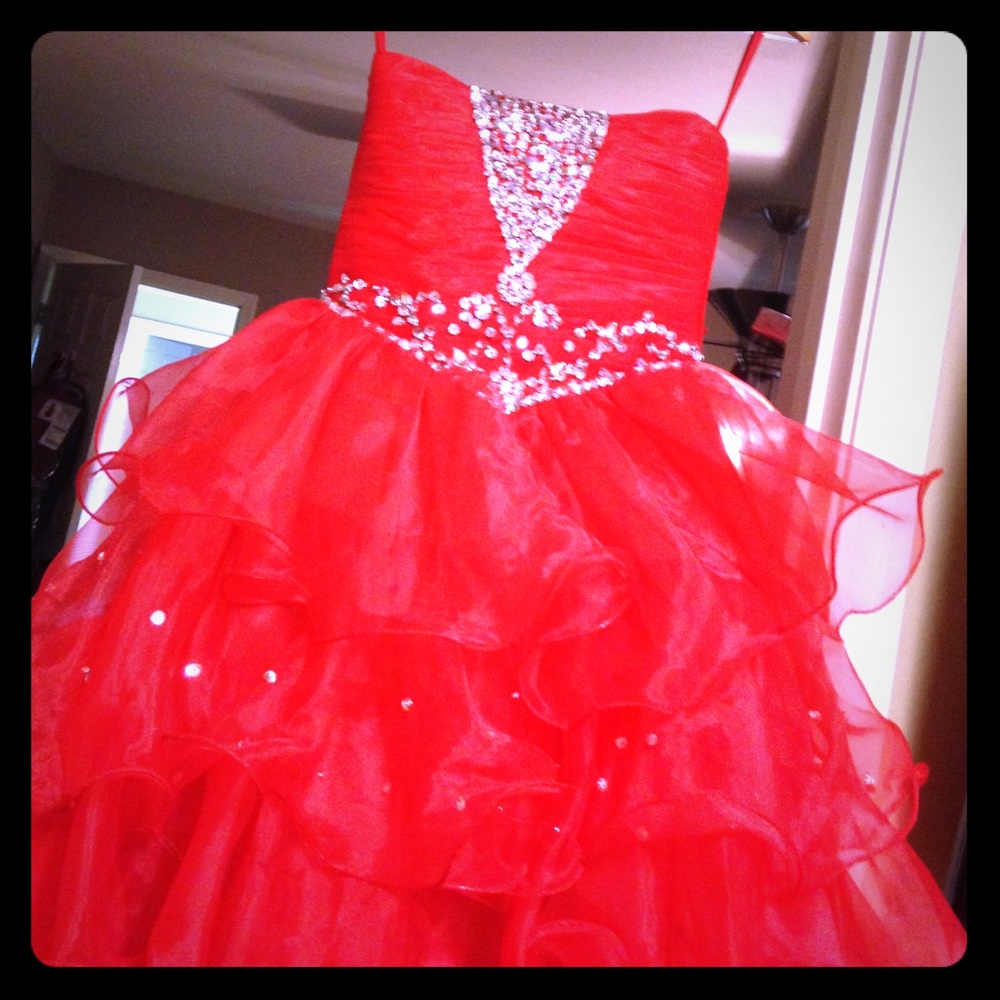 Little girl ball gown / dress